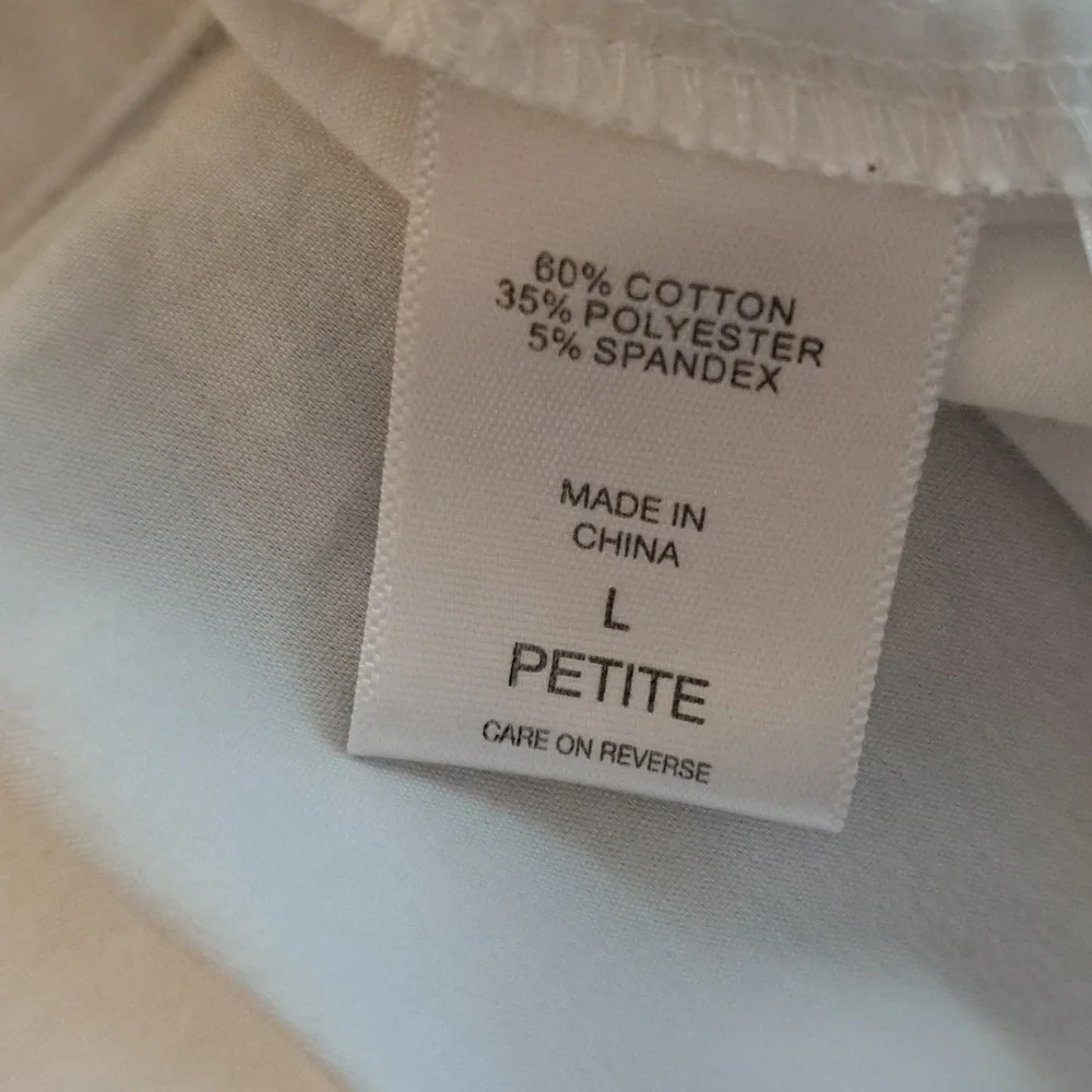 3PC BUNDLE WITH JEANS AND 2 BLOUSES - Picture 9 of 11